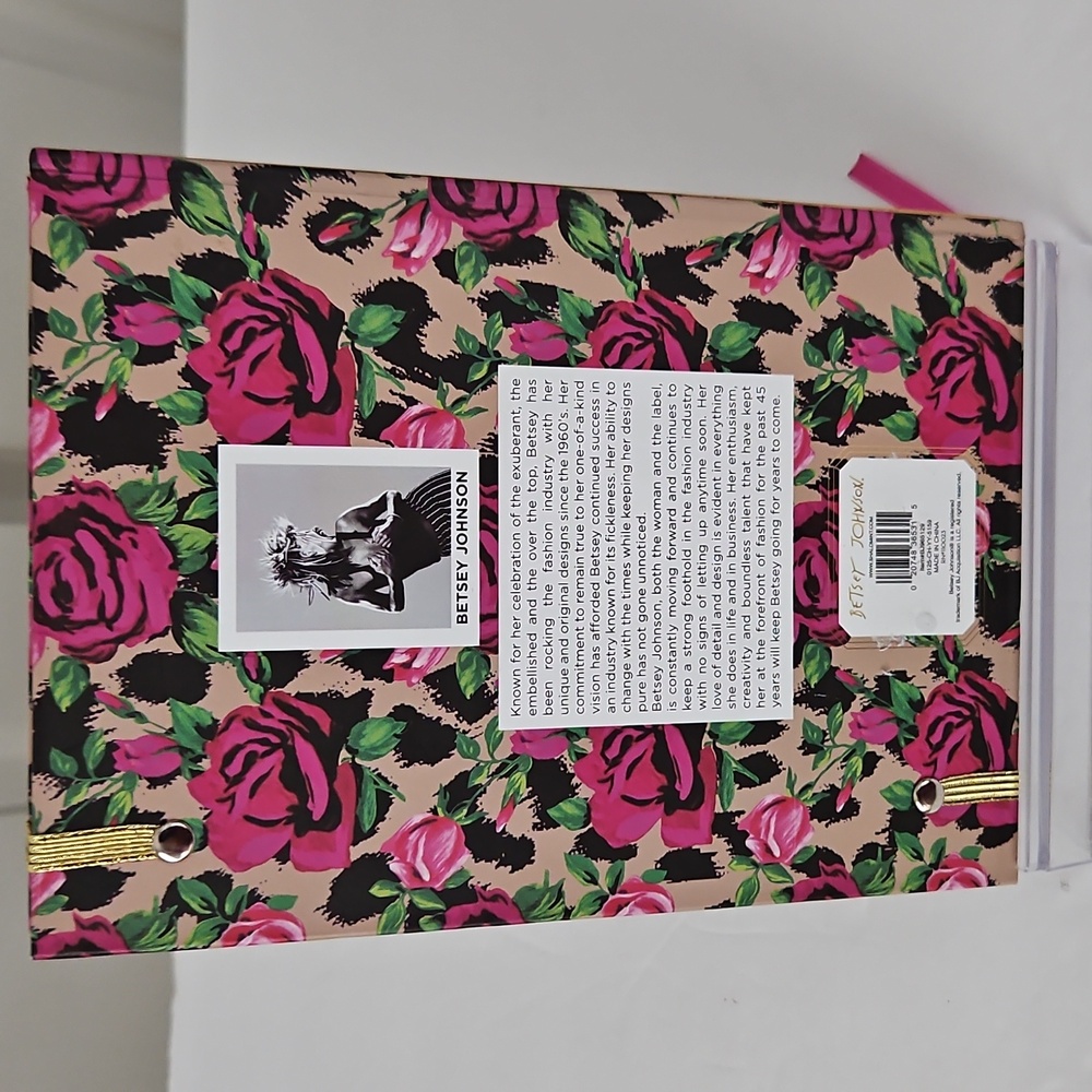 Betsey Johnson NWT "ROSES" Notebook/Journal - Picture 3 of 6